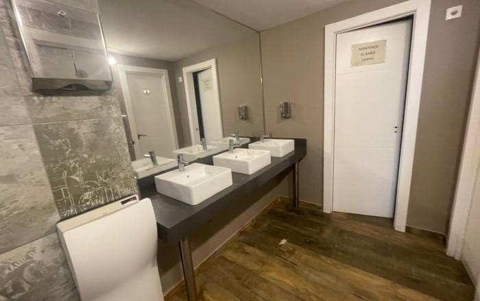 Venta - Bar Restaurante -
Badalona