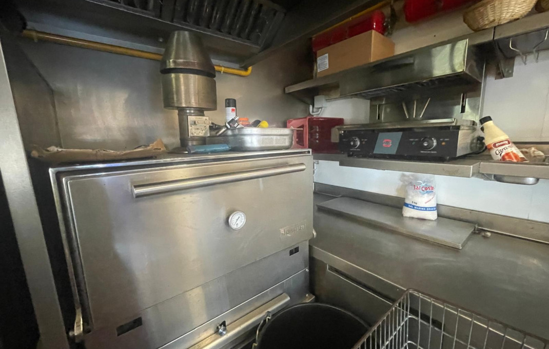 Venta - Bar Restaurante -
Badalona