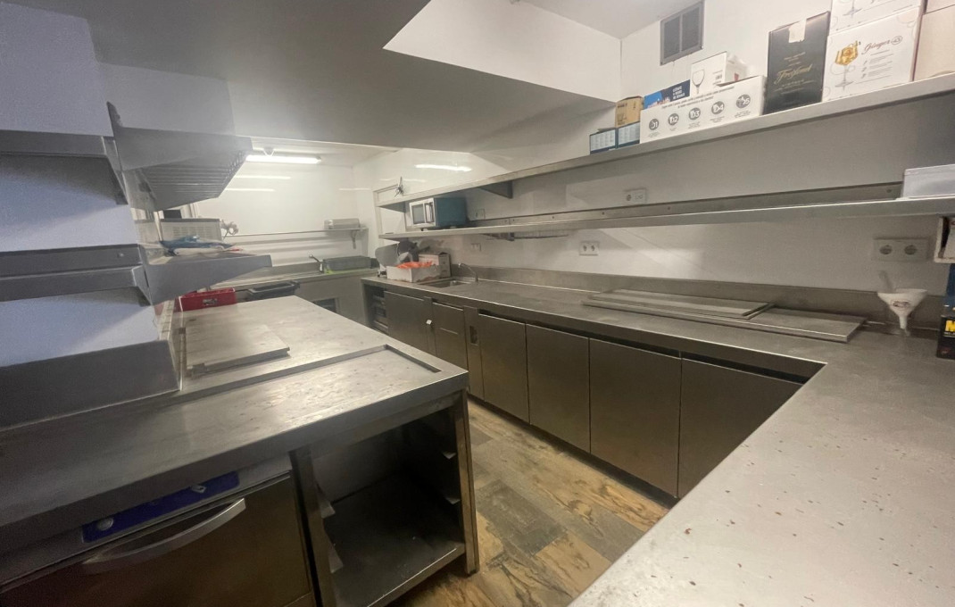 Venta - Bar Restaurante -
Badalona