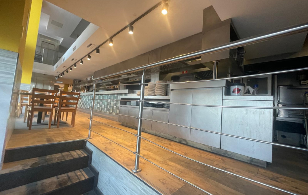 Venta - Bar Restaurante -
Badalona