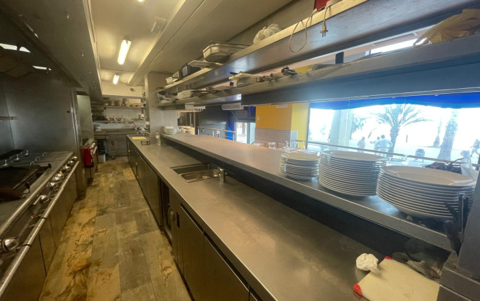 Venta - Bar Restaurante -
Badalona