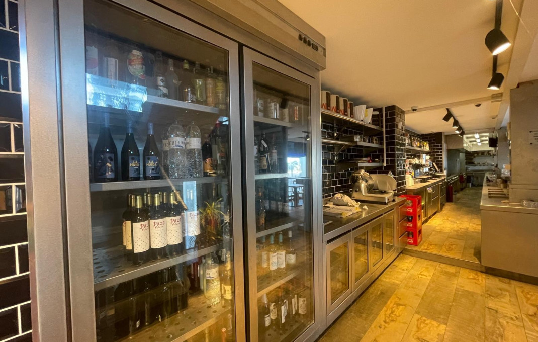 Venta - Bar Restaurante -
Badalona