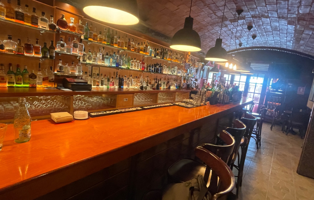 Traspaso - Bar-Cafeteria -
L'Hospitalet de Llobregat - Centre