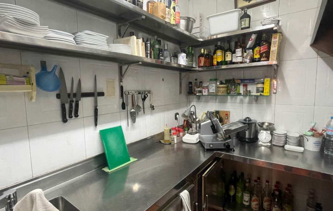 Traspaso - Bar-Cafeteria -
L'Hospitalet de Llobregat - Centre