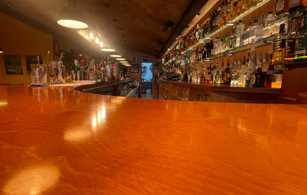 Traspaso - Bar-Cafeteria -
L'Hospitalet de Llobregat - Centre