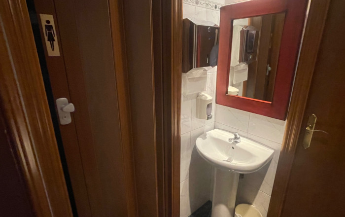 Traspaso - Bar-Cafeteria -
L'Hospitalet de Llobregat - Centre