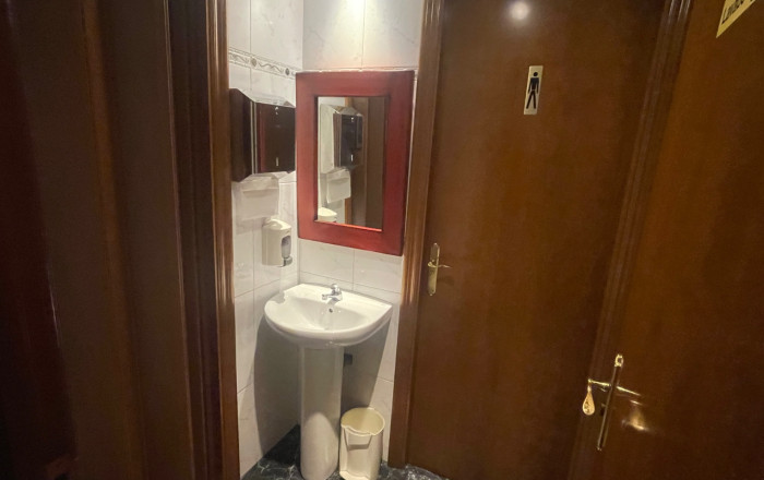 Traspaso - Bar-Cafeteria -
L'Hospitalet de Llobregat - Centre