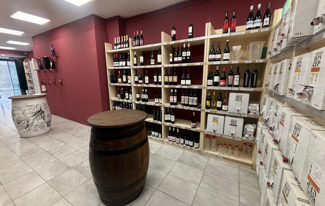 Traspaso - Tiendas -
Sant Feliu - Can nadal