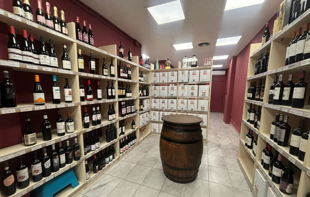 Traspaso - Tiendas -
Sant Feliu - Can nadal