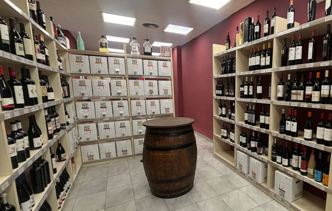 Traspaso - Tiendas -
Sant Feliu - Can nadal