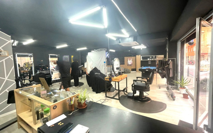 Traspaso - Peluquerias y Estetica -
Barcelona - Gràcia