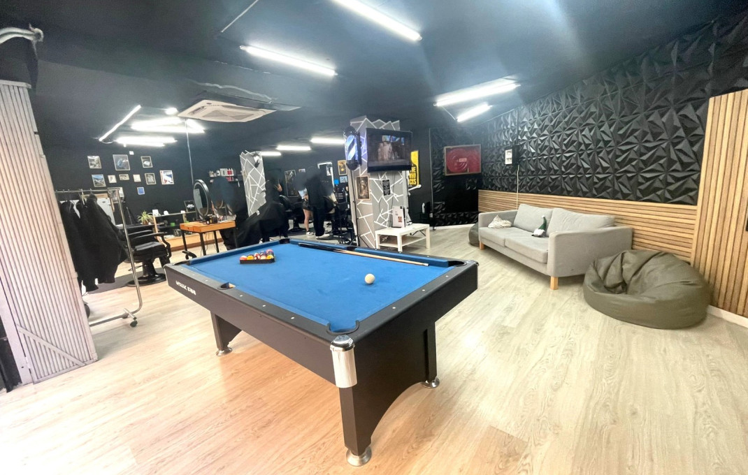 Traspaso - Peluquerias y Estetica -
Barcelona - Gràcia