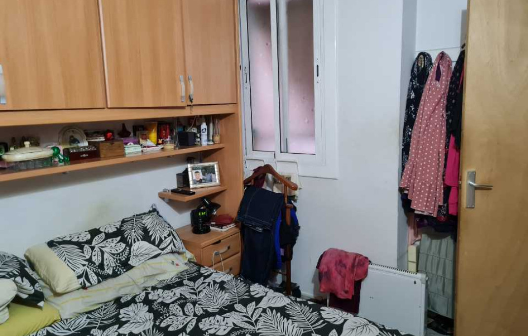 Revente - Local comercial -
Barcelona - Eixample