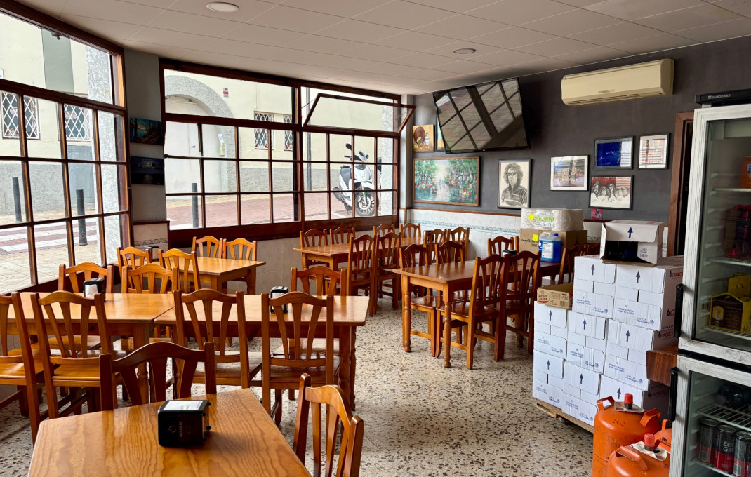 Sale - Licencia C2 -
Sant Just Desvern - Centre