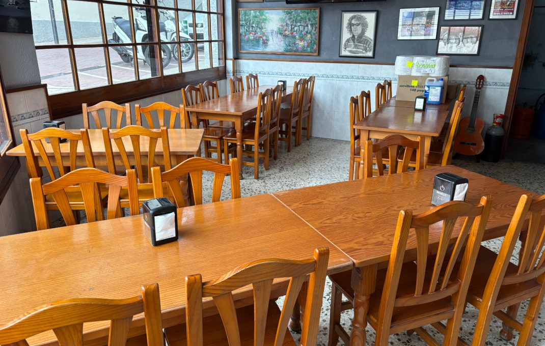 Sale - Licencia C2 -
Sant Just Desvern - Centre