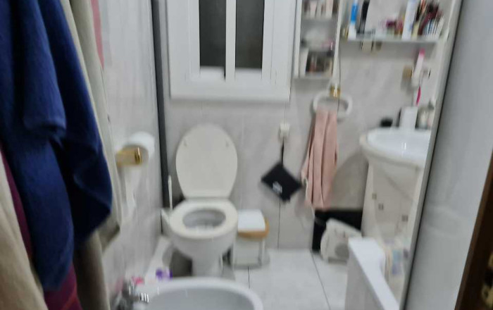 Revente - Local comercial -
Barcelona - Eixample