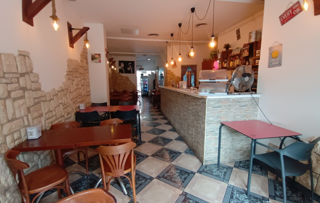 Transfer - Bar Restaurante -
Barcelona - Sants