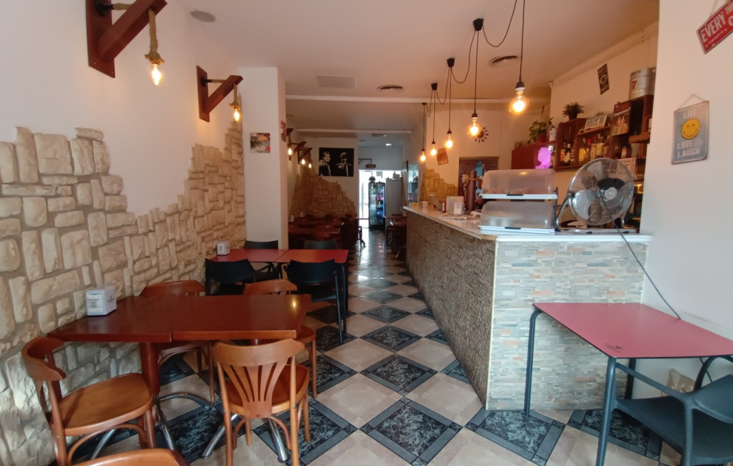 Transfer - Bar Restaurante -
Barcelona - Sants