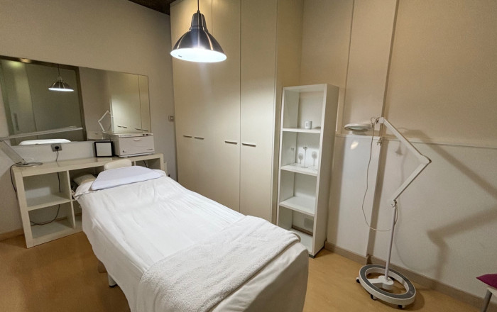 Alquiler - Peluquerias y Estetica -
Barcelona - Eixample