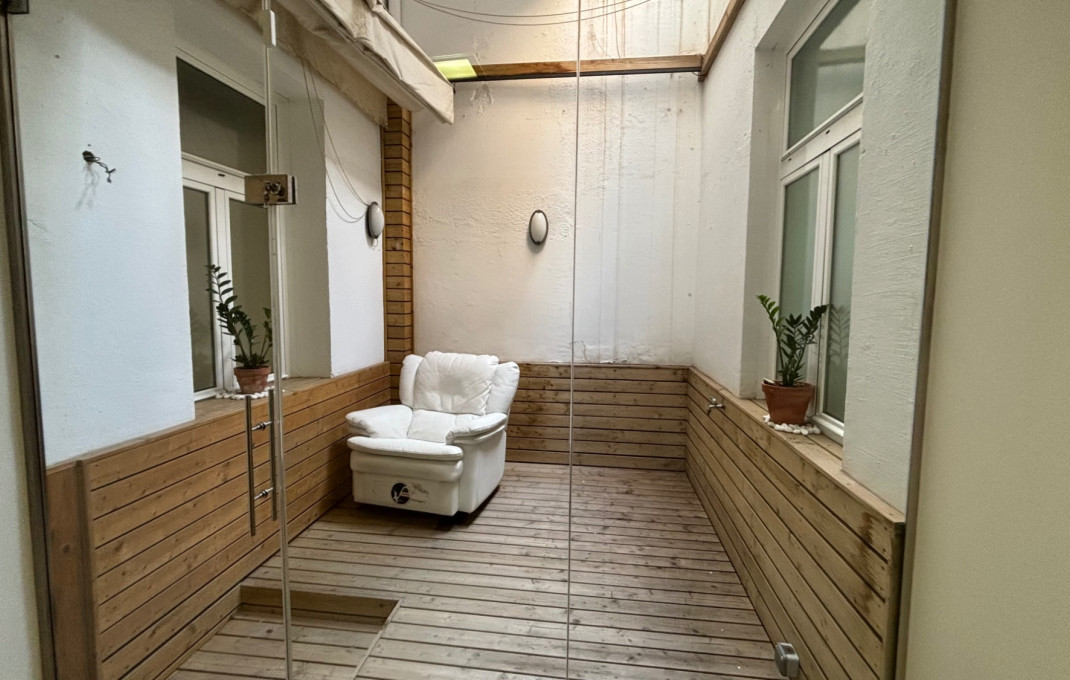 Alquiler - Peluquerias y Estetica -
Barcelona - Eixample