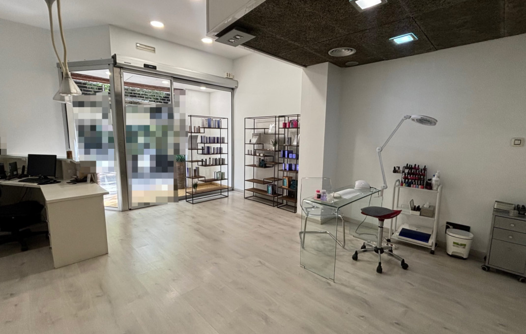Alquiler - Peluquerias y Estetica -
Barcelona - Eixample