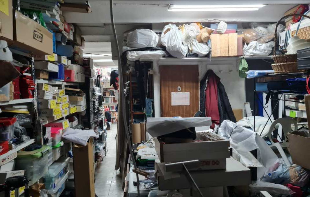 Revente - Local comercial -
Barcelona - Eixample