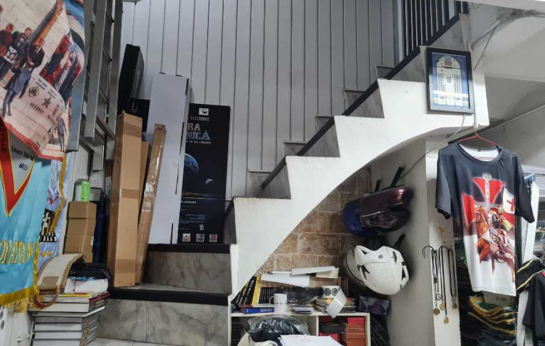 Revente - Local comercial -
Barcelona - Eixample