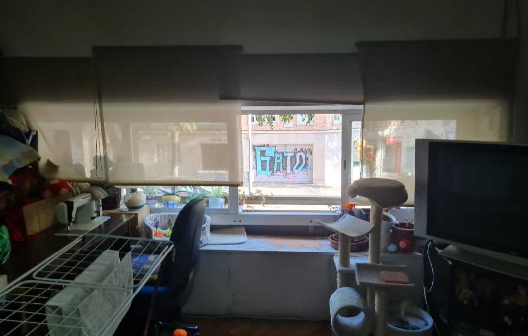 Revente - Local comercial -
Barcelona - Eixample