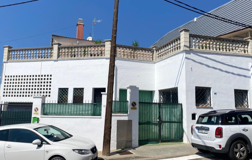 Venta - Casa -
Blanes