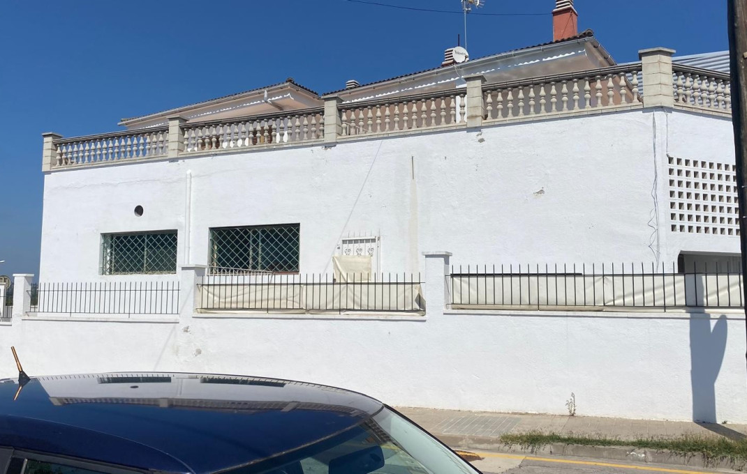 Venta - Casa -
Blanes