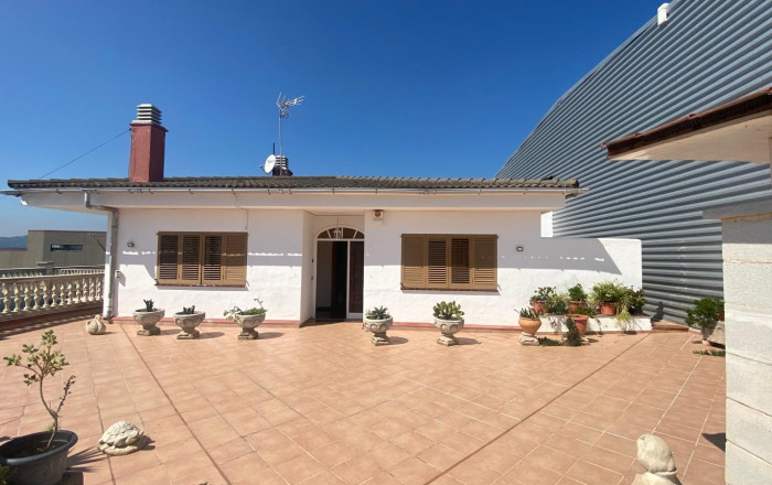 Venta - Casa -
Blanes