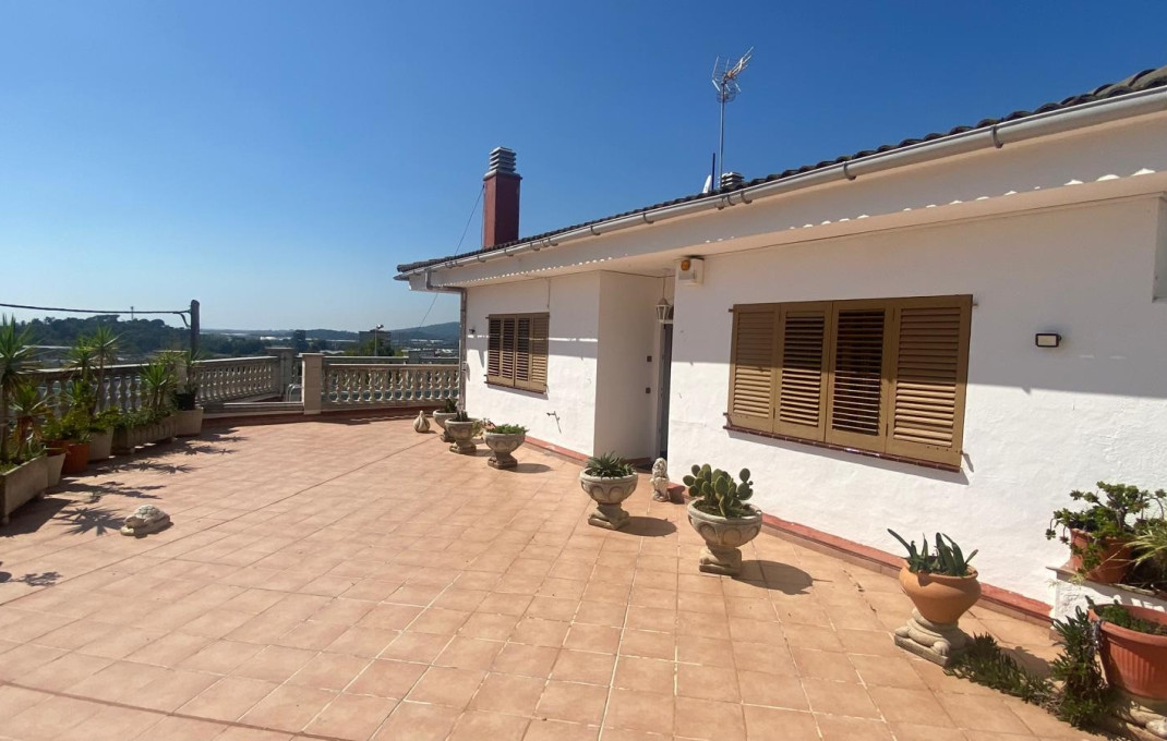 Venta - Casa -
Blanes