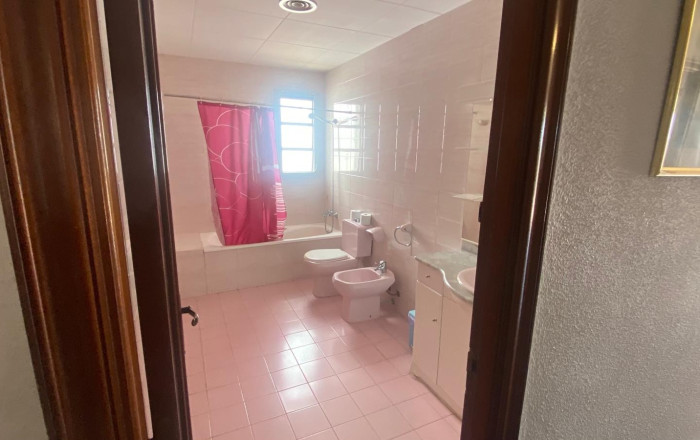 Venta - Casa -
Blanes