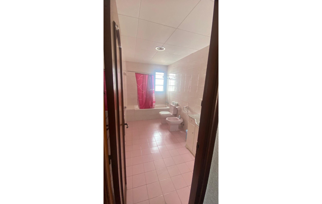 Venta - Casa -
Blanes