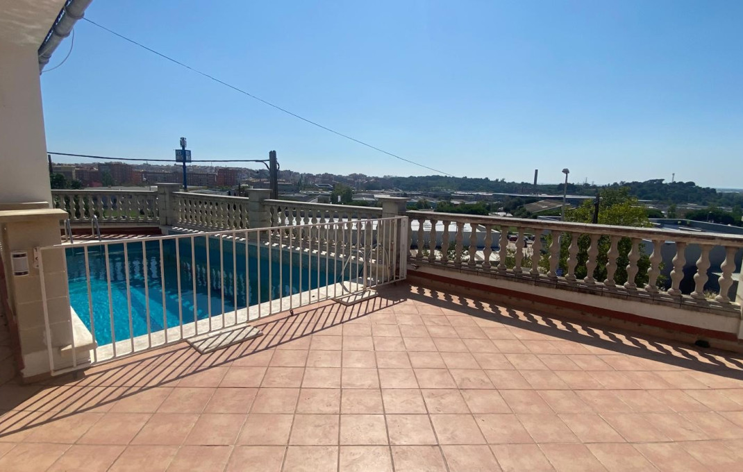 Venta - Casa -
Blanes