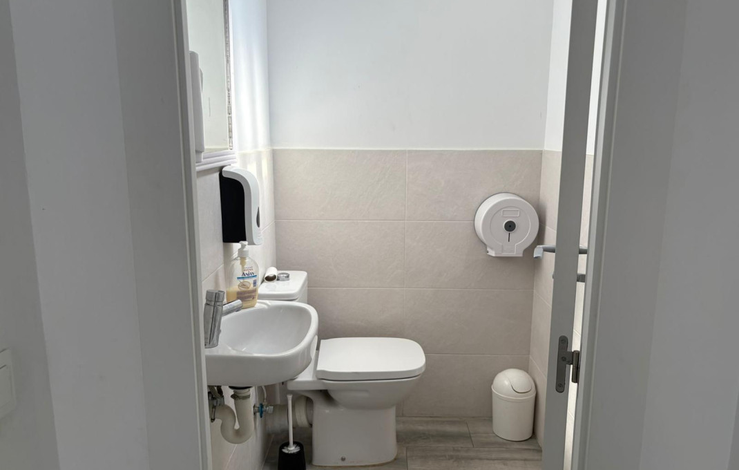 Transfert - Obradores y/o Panaderias -
L'Hospitalet de Llobregat