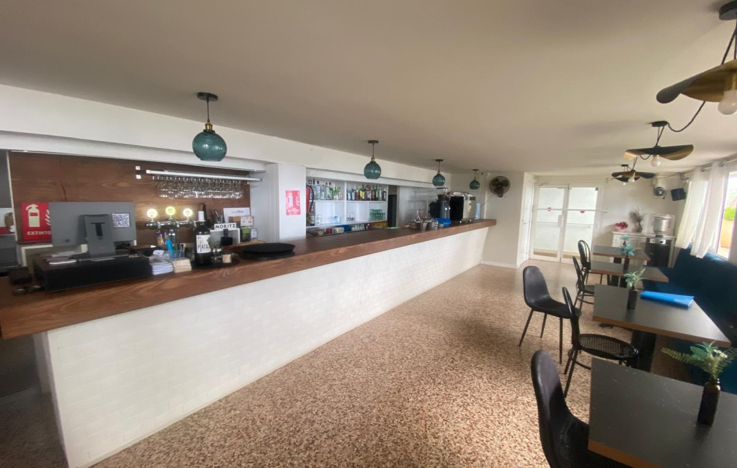 Traspaso - Restaurante -
Platja d'Aro