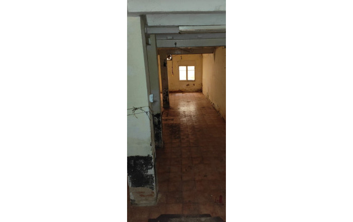 Alquiler - Local comercial -
Barcelona - Clot