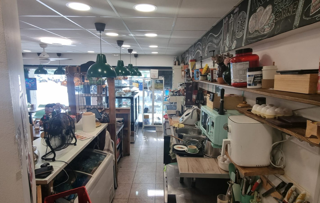 Traspaso - Bar-Cafeteria -
L'Hospitalet de Llobregat - Ciudad Justicia