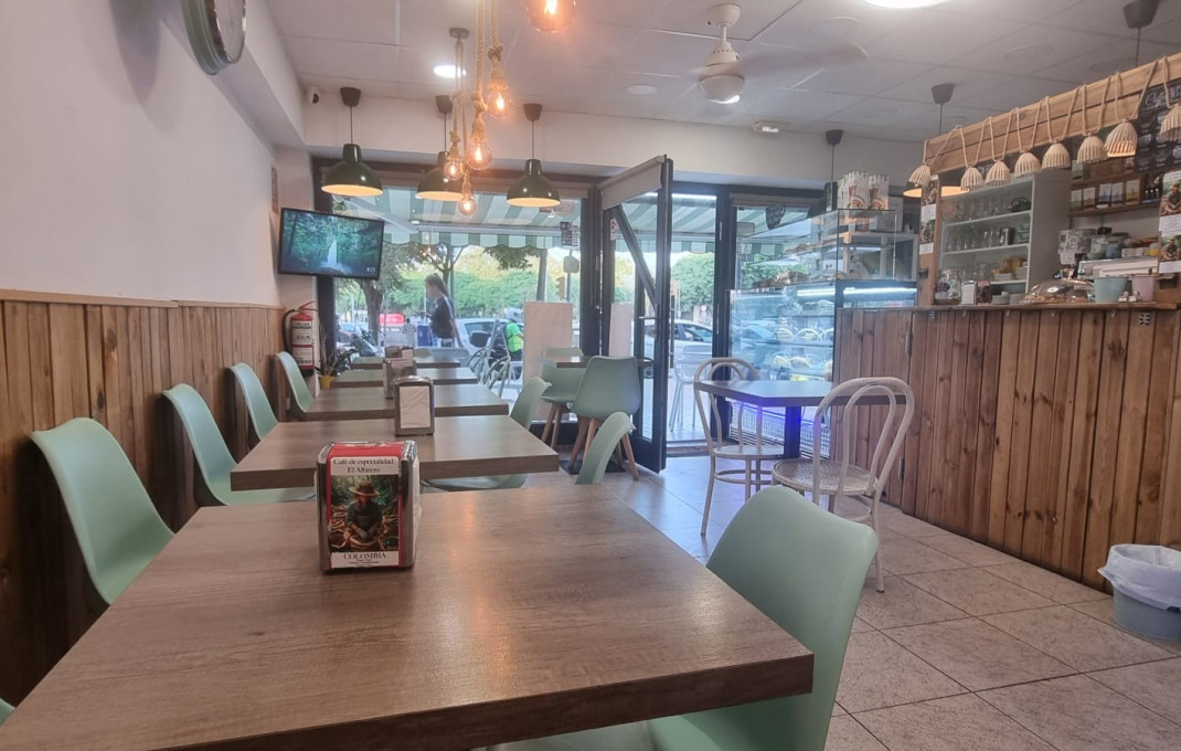 Traspaso - Bar-Cafeteria -
L'Hospitalet de Llobregat - Ciudad Justicia