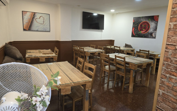 Transfer - Restaurant -
Barcelona - Gràcia