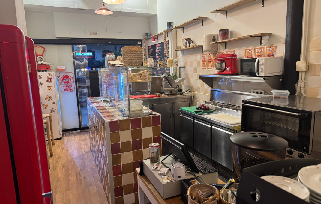 Traspaso - Obradores y/o Panaderias -
Barcelona - Sant Antoni