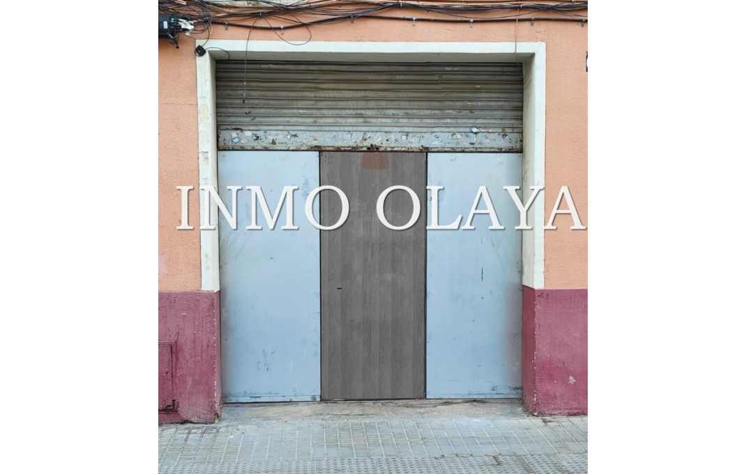 Alquiler - Local comercial -
Barcelona - Clot