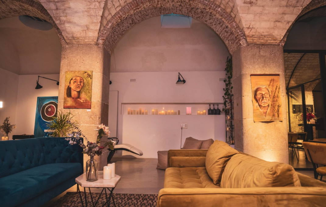 Traspaso - Peluquerias y Estetica -
Barcelona - Gótico