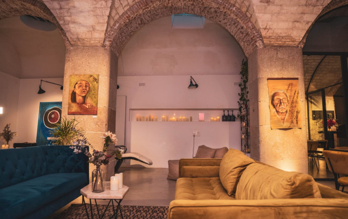 Traspaso - Peluquerias y Estetica -
Barcelona - Gótico