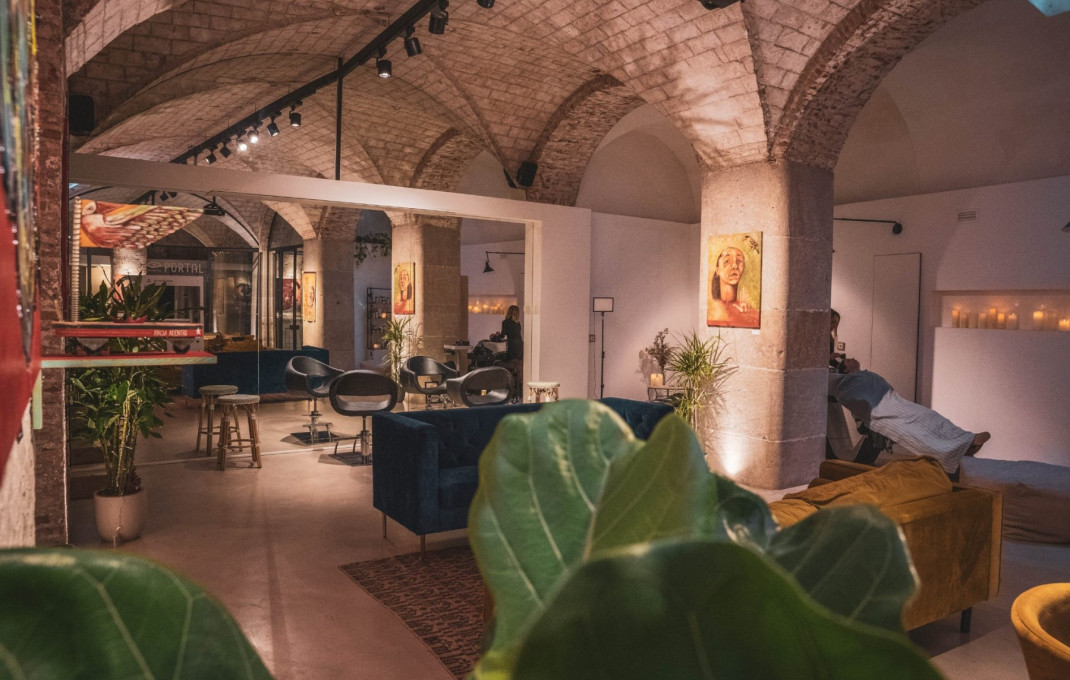 Traspaso - Peluquerias y Estetica -
Barcelona - Gótico