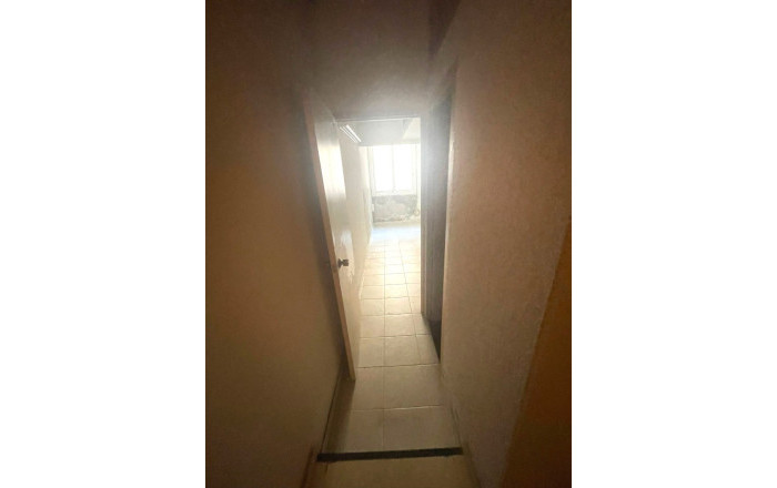 Alquiler - Local comercial -
Barcelona - Eixample Derecho