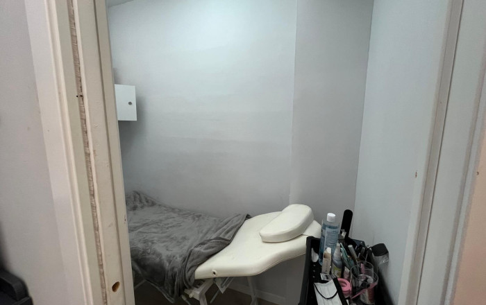 Traspaso - Peluquerias y Estetica -
Barcelona - Sagrada familia