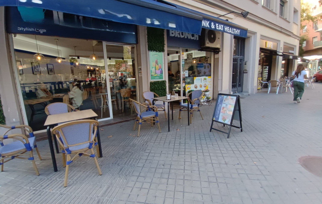 Traspaso - Obradores y/o Panaderias -
Barcelona - Sants