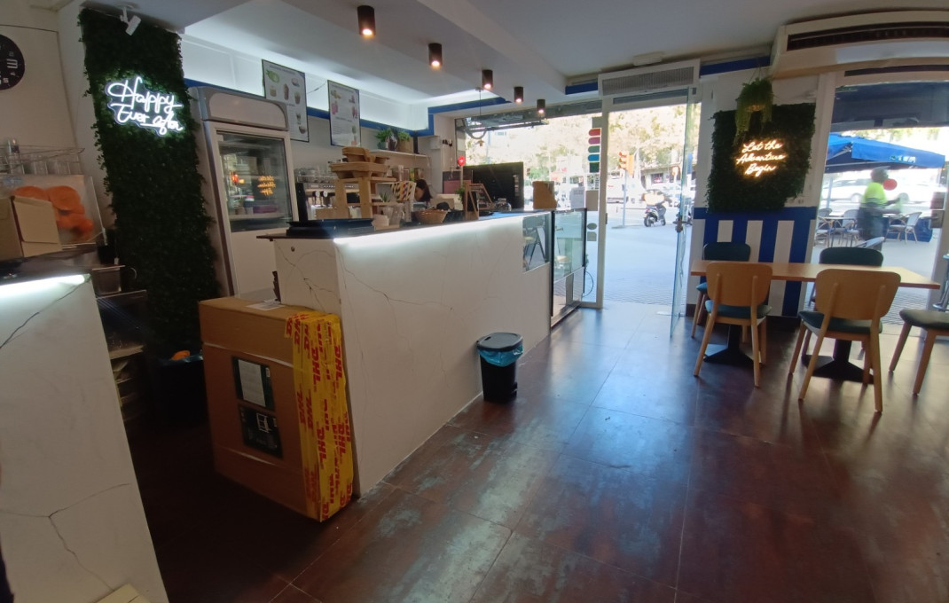 Traspaso - Obradores y/o Panaderias -
Barcelona - Sants